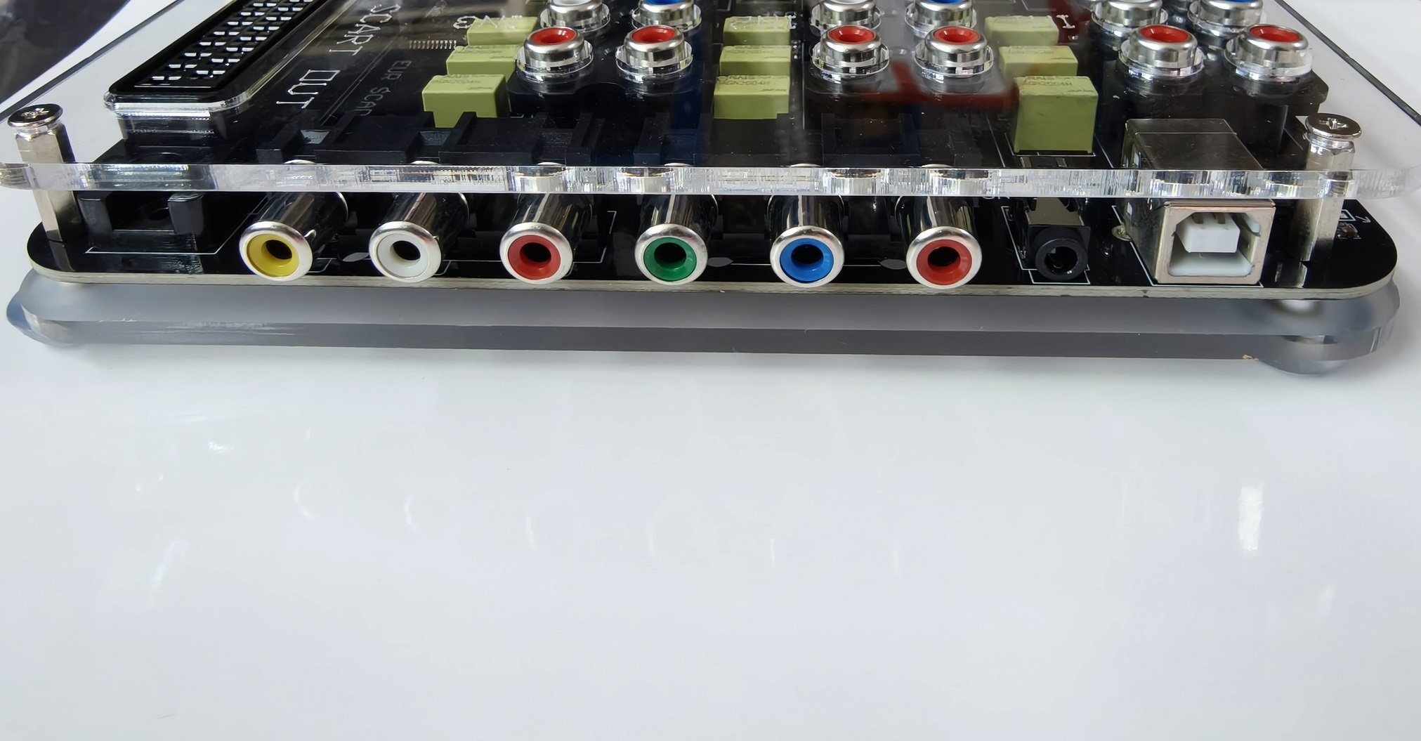 RGBS Automatic 6 In 1 Out Dist - مراجعة Arcade Button Pcb وسعره