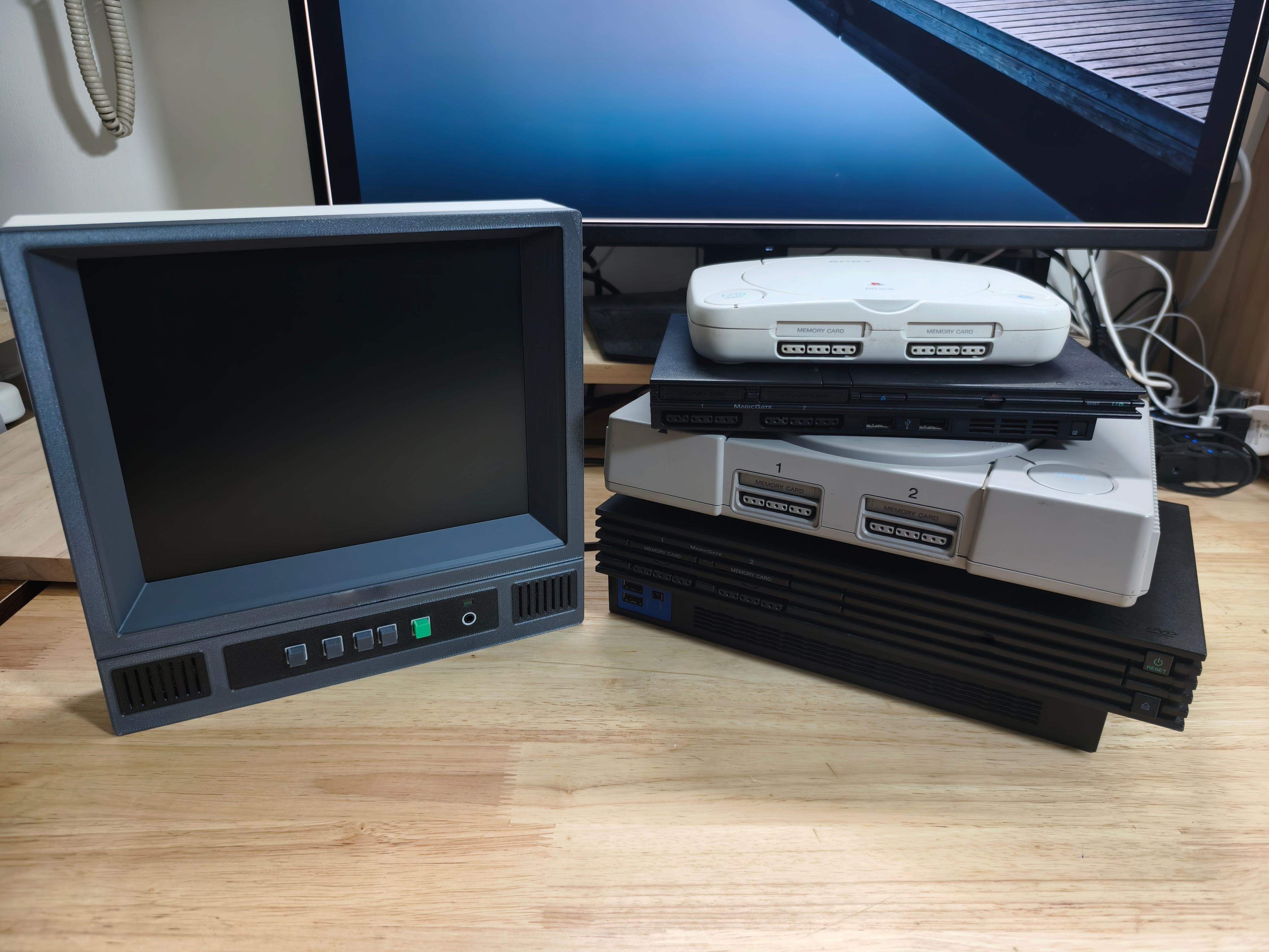 CRT Monitor Style 10.4 InchRet - مراجعة Arcade Vibes وسعره